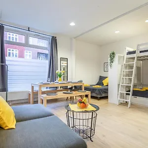 Apartment Studio Loft With Walk-in Rain-shower Hamburg
